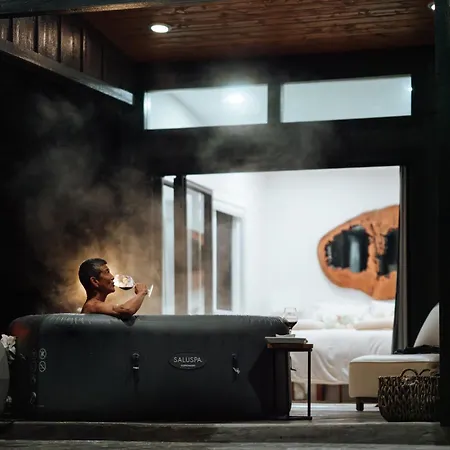 5-Star Luxury Sauna-Spa Retreat Near Volcano Nat'L